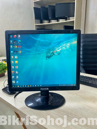 Esonic 17” LED Monitor Square Display